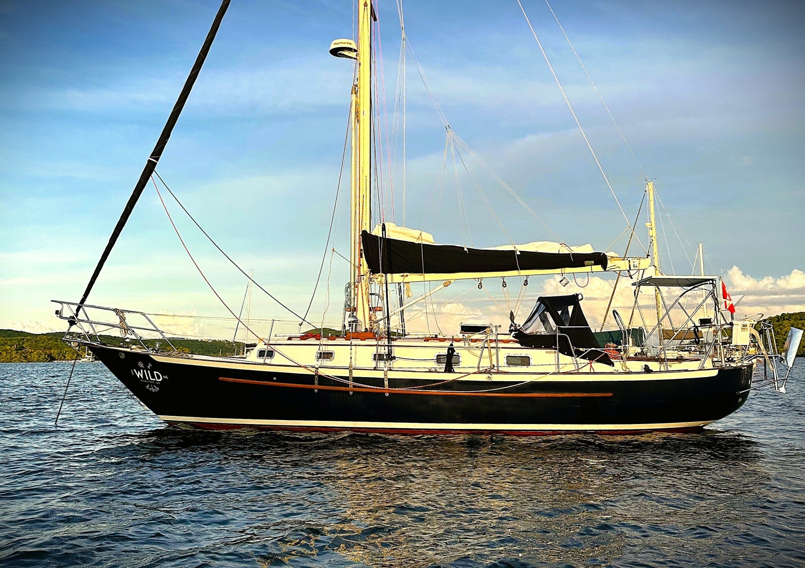 1998 Pacific Seacraft 37