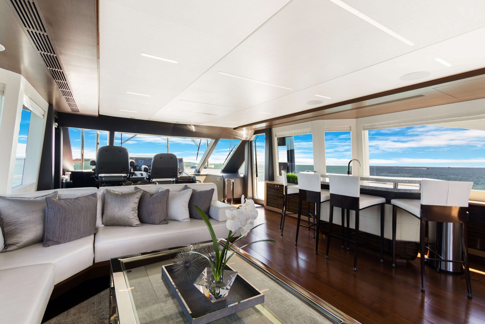 2024 Ocean Alexander 27R