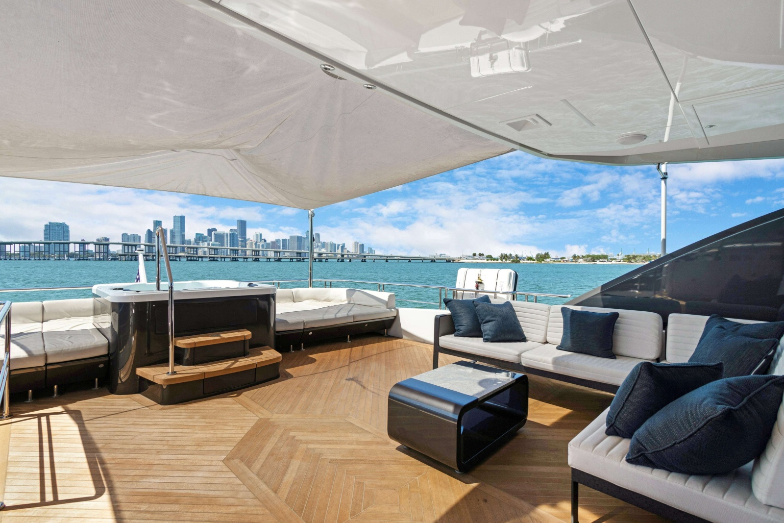 2024 Ocean Alexander 27R