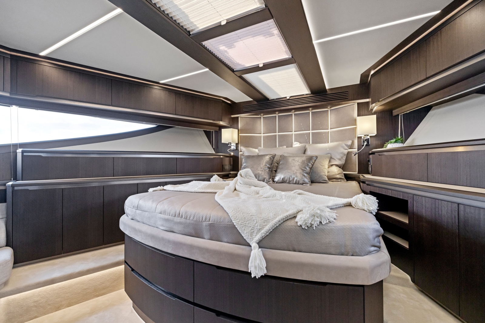 2024 Galeon 640