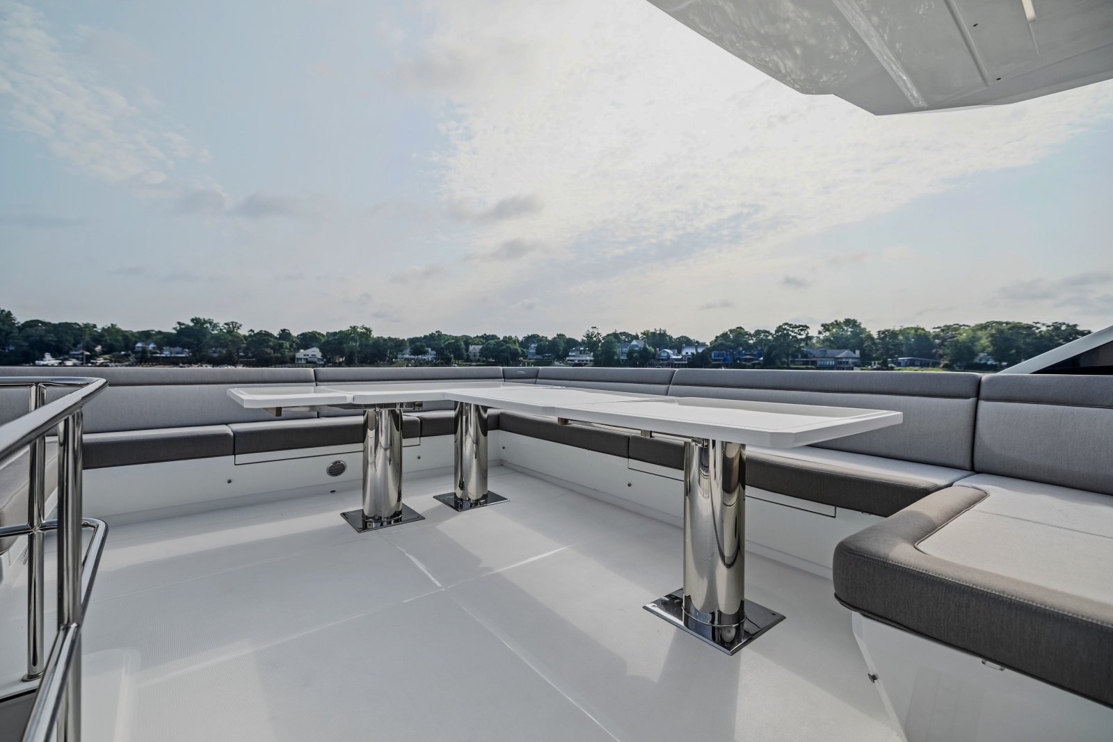 2024 Galeon 640