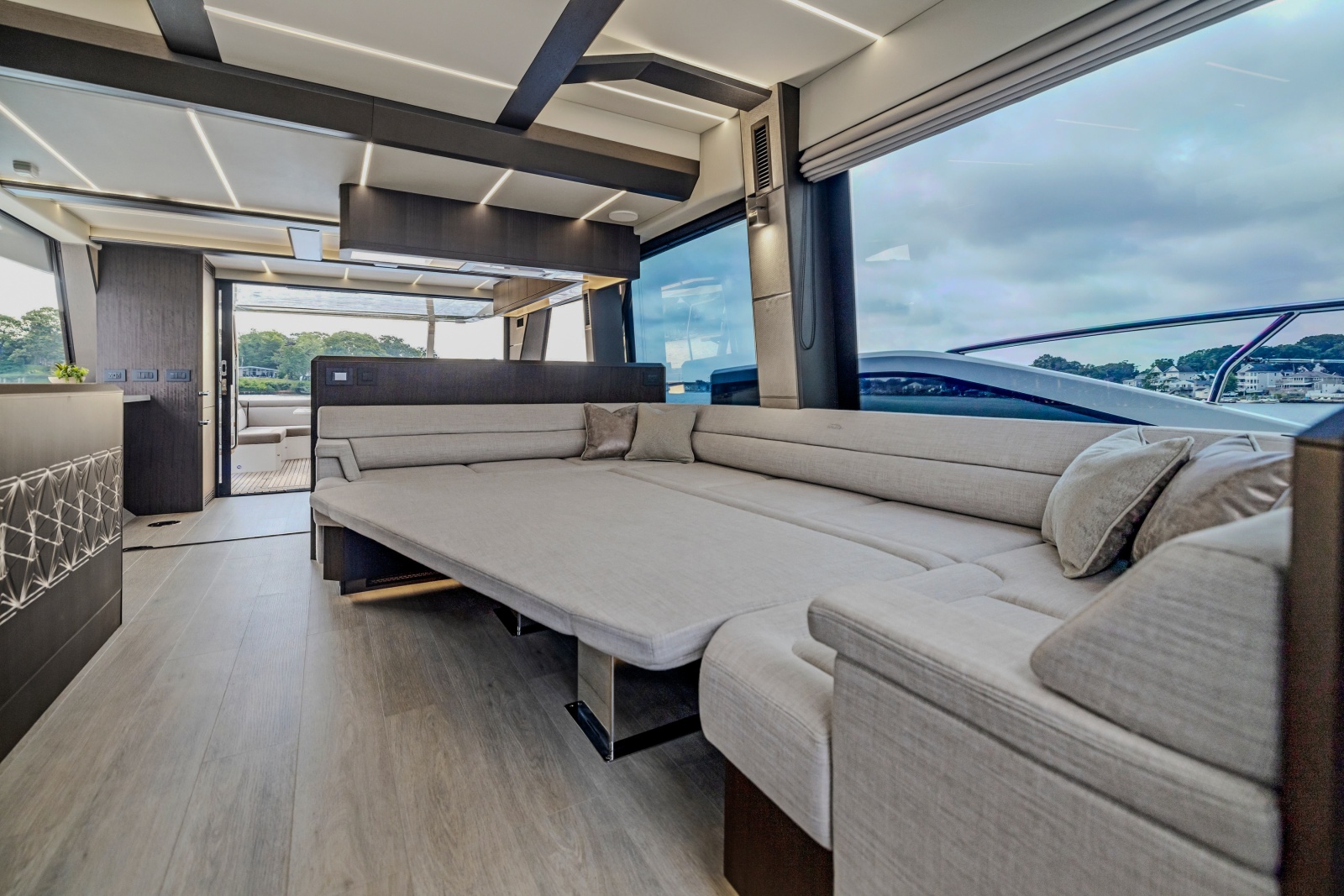 2024 Galeon 640