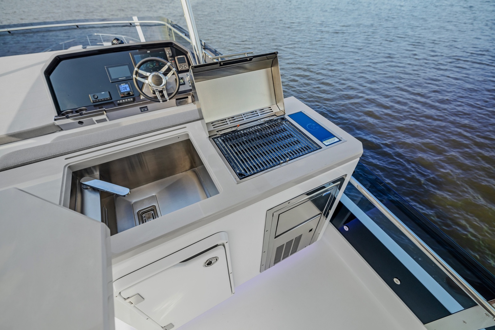 2024 Galeon 640