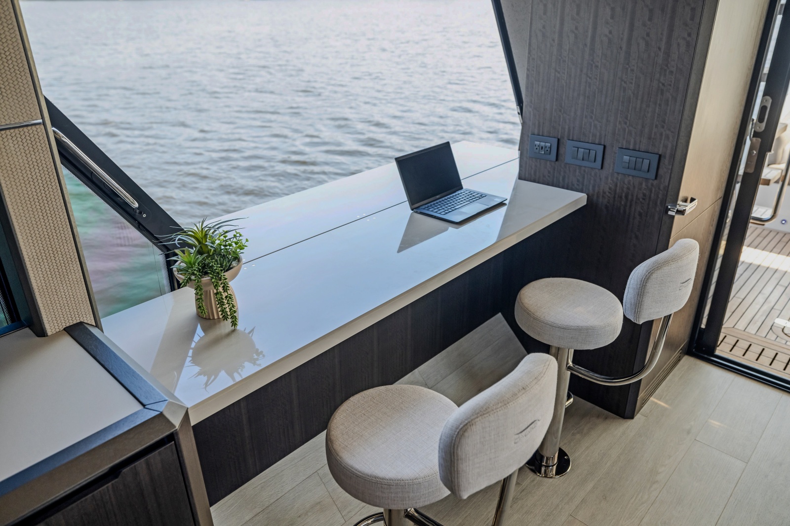 2024 Galeon 640