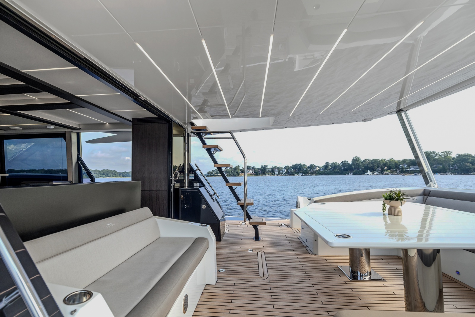 2024 Galeon 640