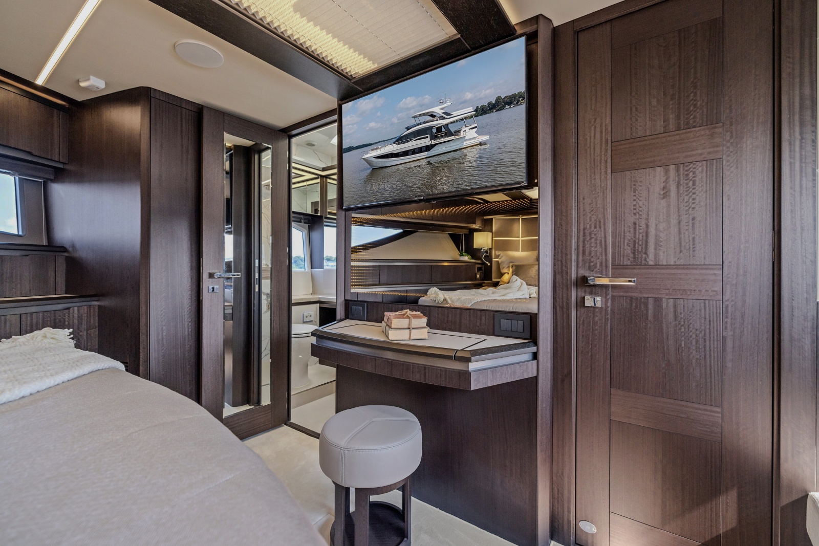 2024 Galeon 640
