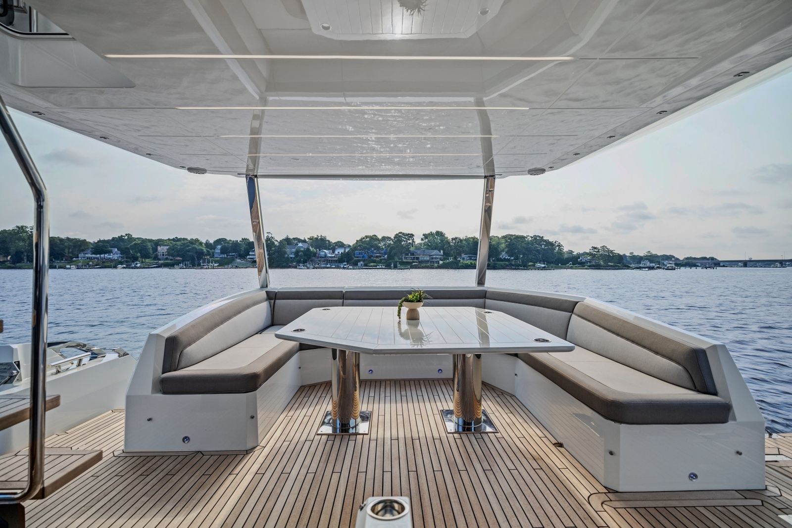 2024 Galeon 640