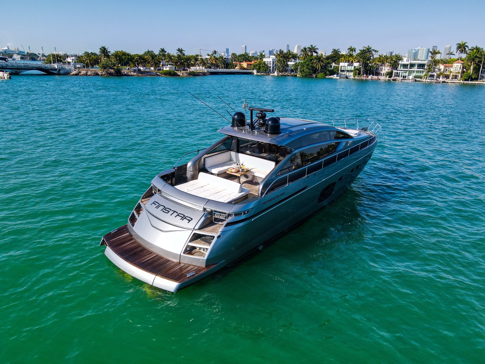 2024 Pershing 62