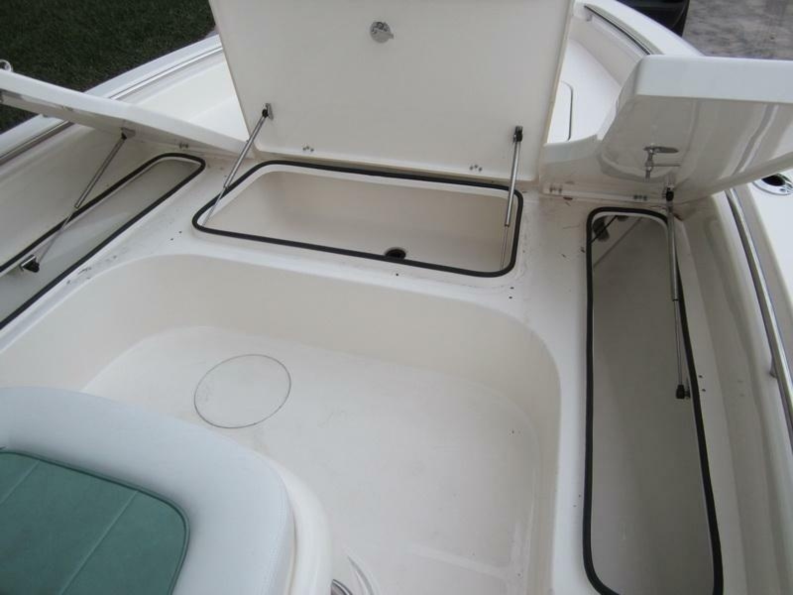 2021 ShearWater 250 Carolina Bay