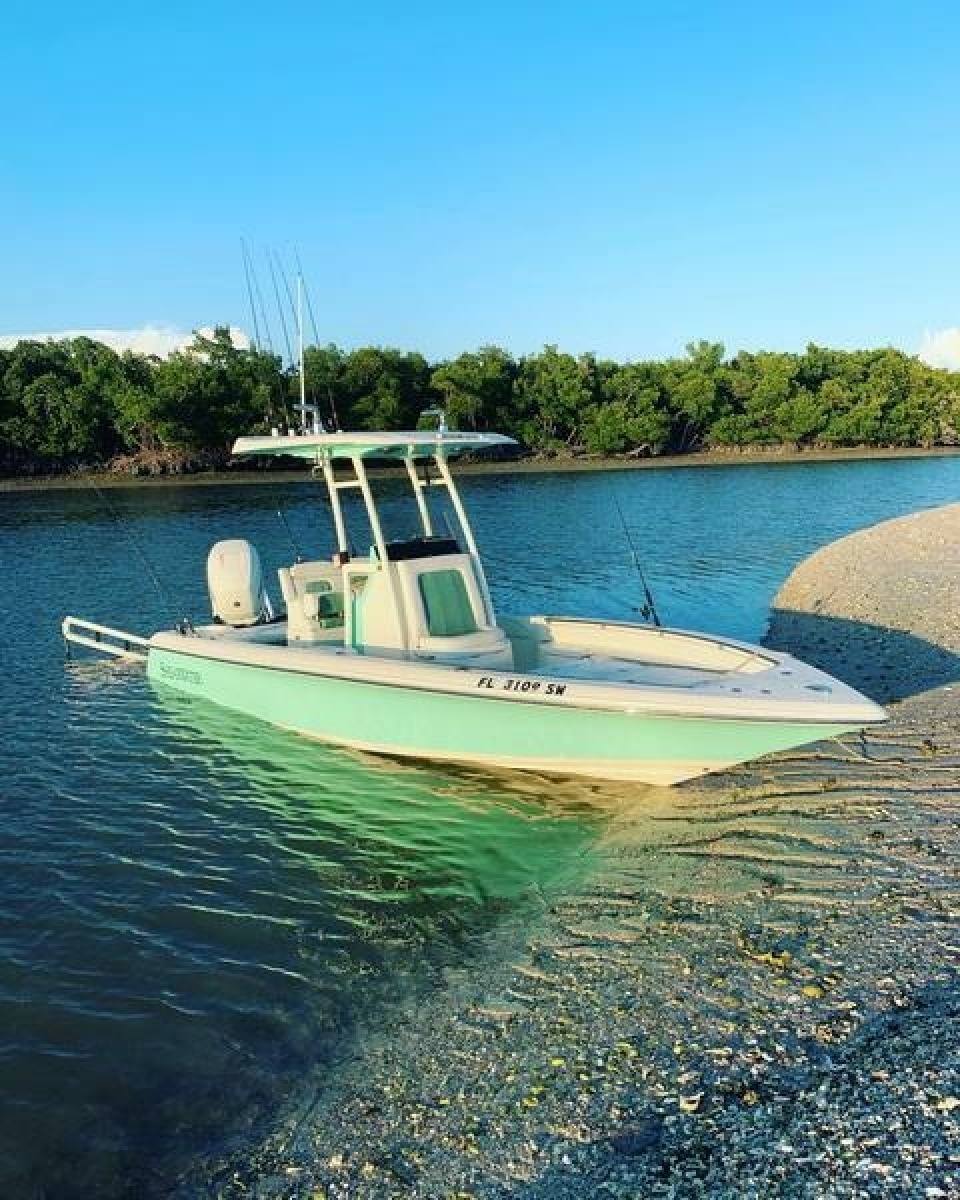 2021 ShearWater 250 Carolina Bay