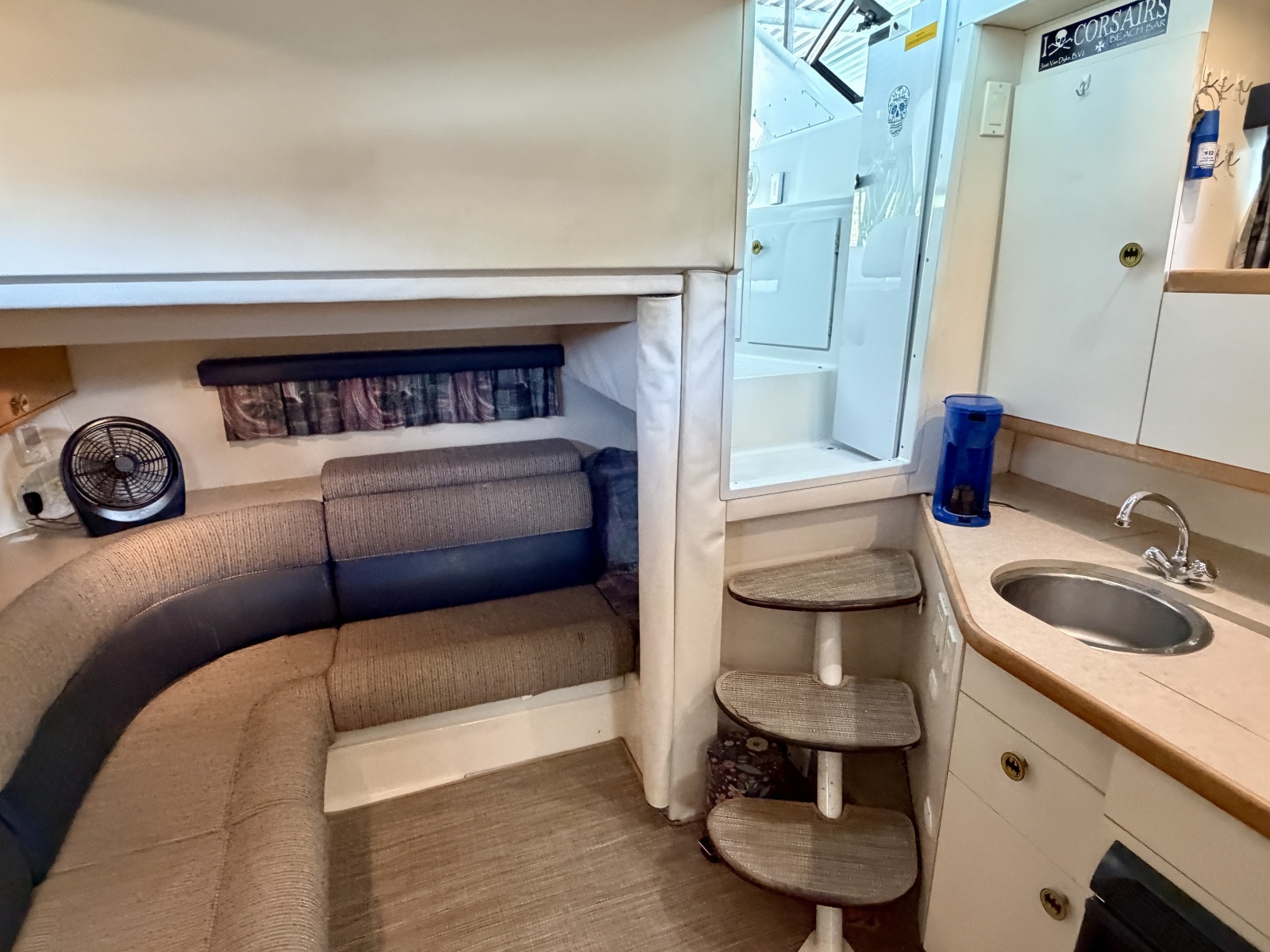 1996 Carver 310 Mid Cabin Express