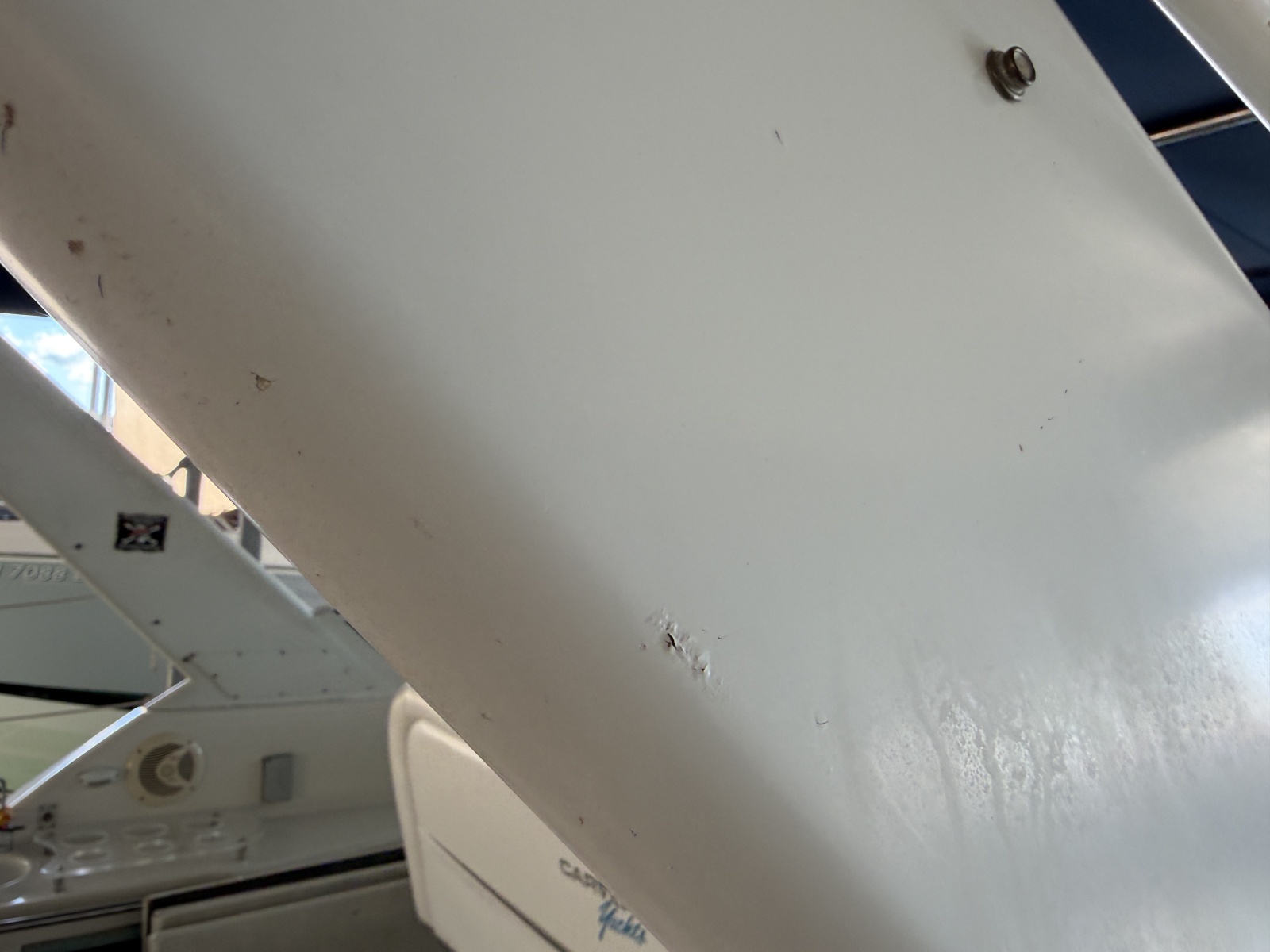 1996 Carver 310 Mid Cabin Express