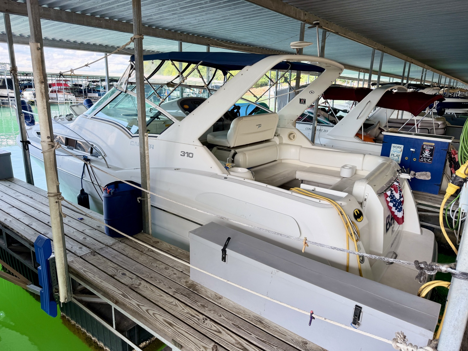 1996 Carver 310 Mid Cabin Express