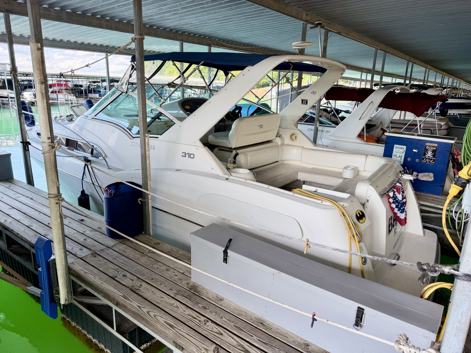 1996 Carver 310 Mid Cabin Express