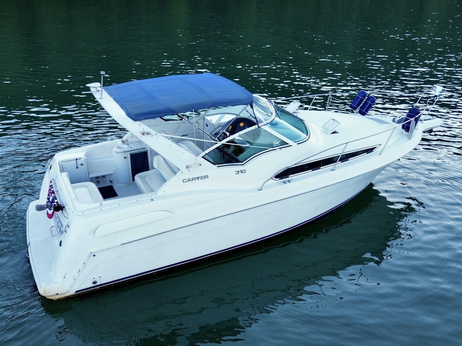1996 Carver 310 Mid Cabin Express