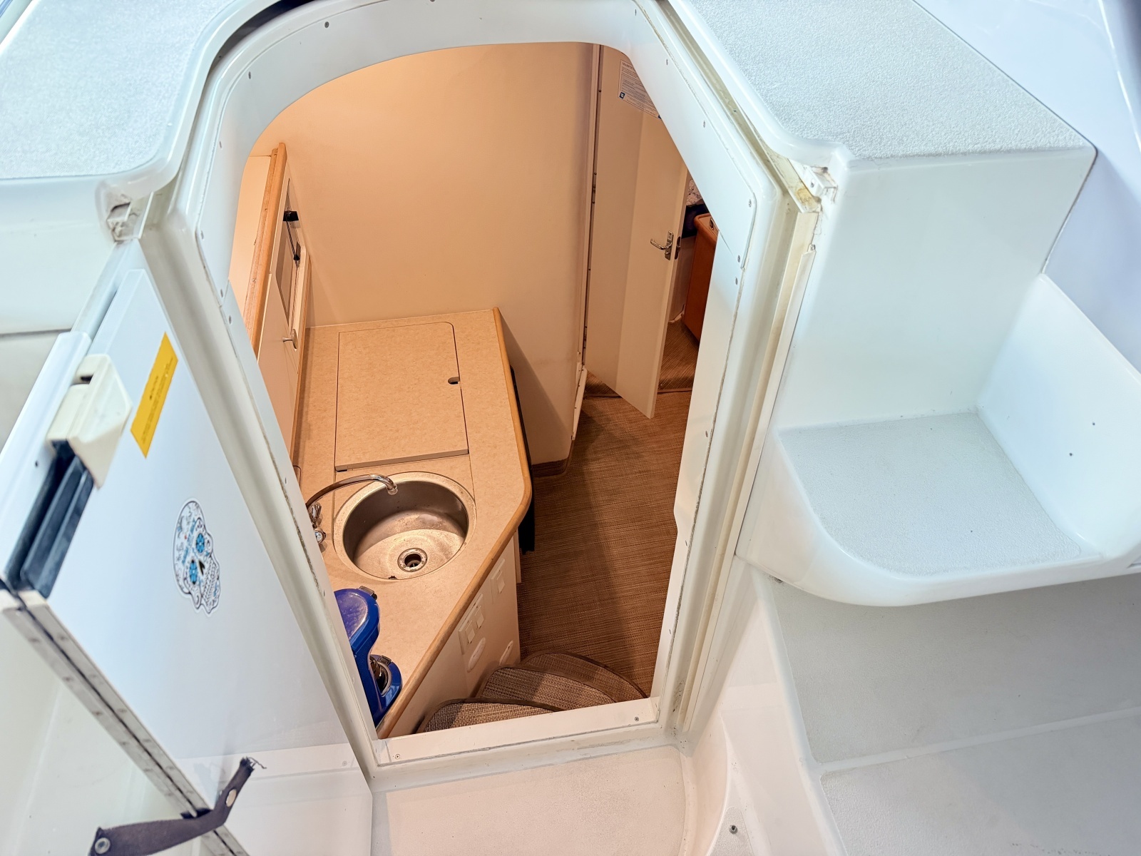 1996 Carver 310 Mid Cabin Express