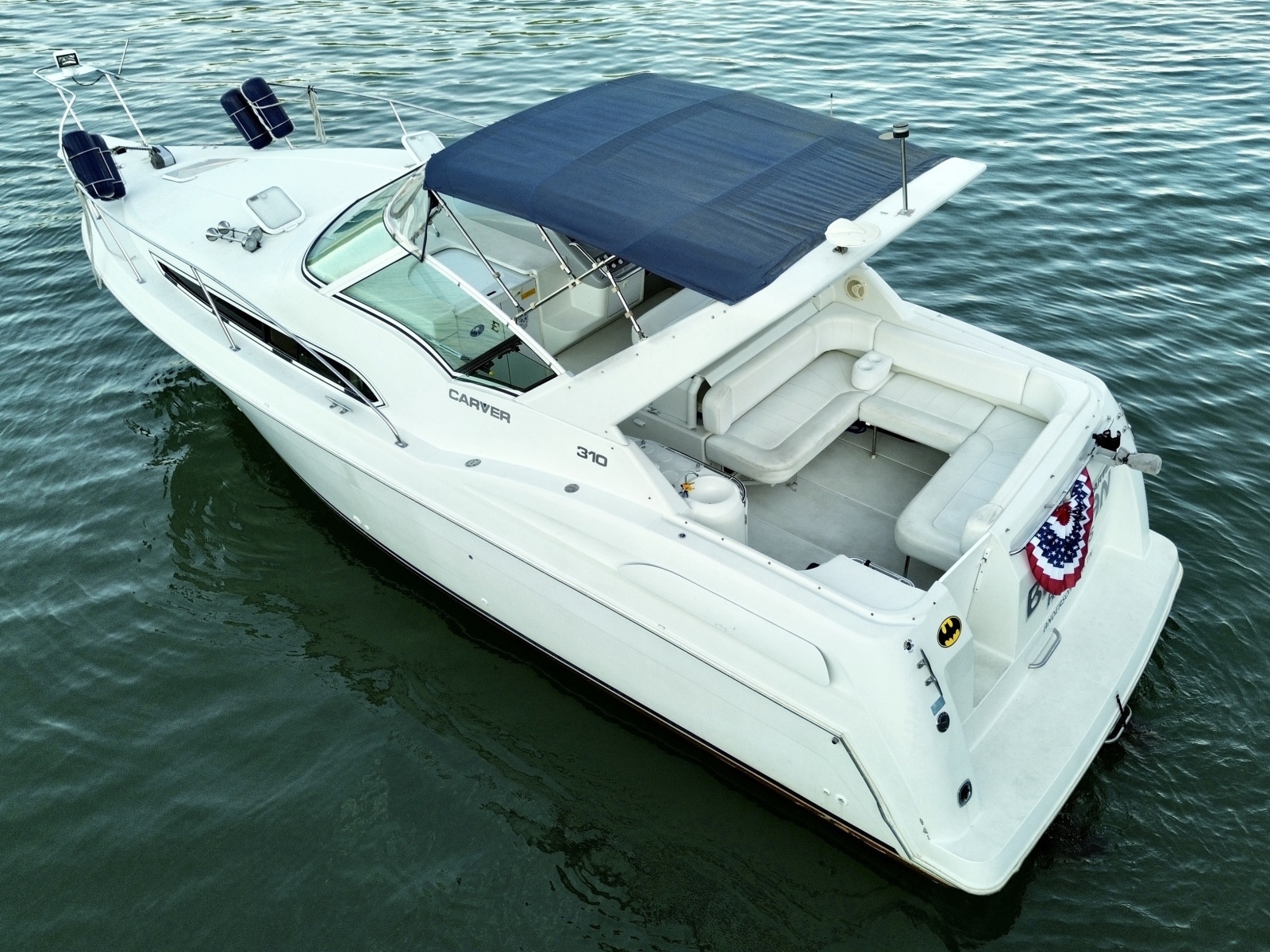 1996 Carver 310 Mid Cabin Express
