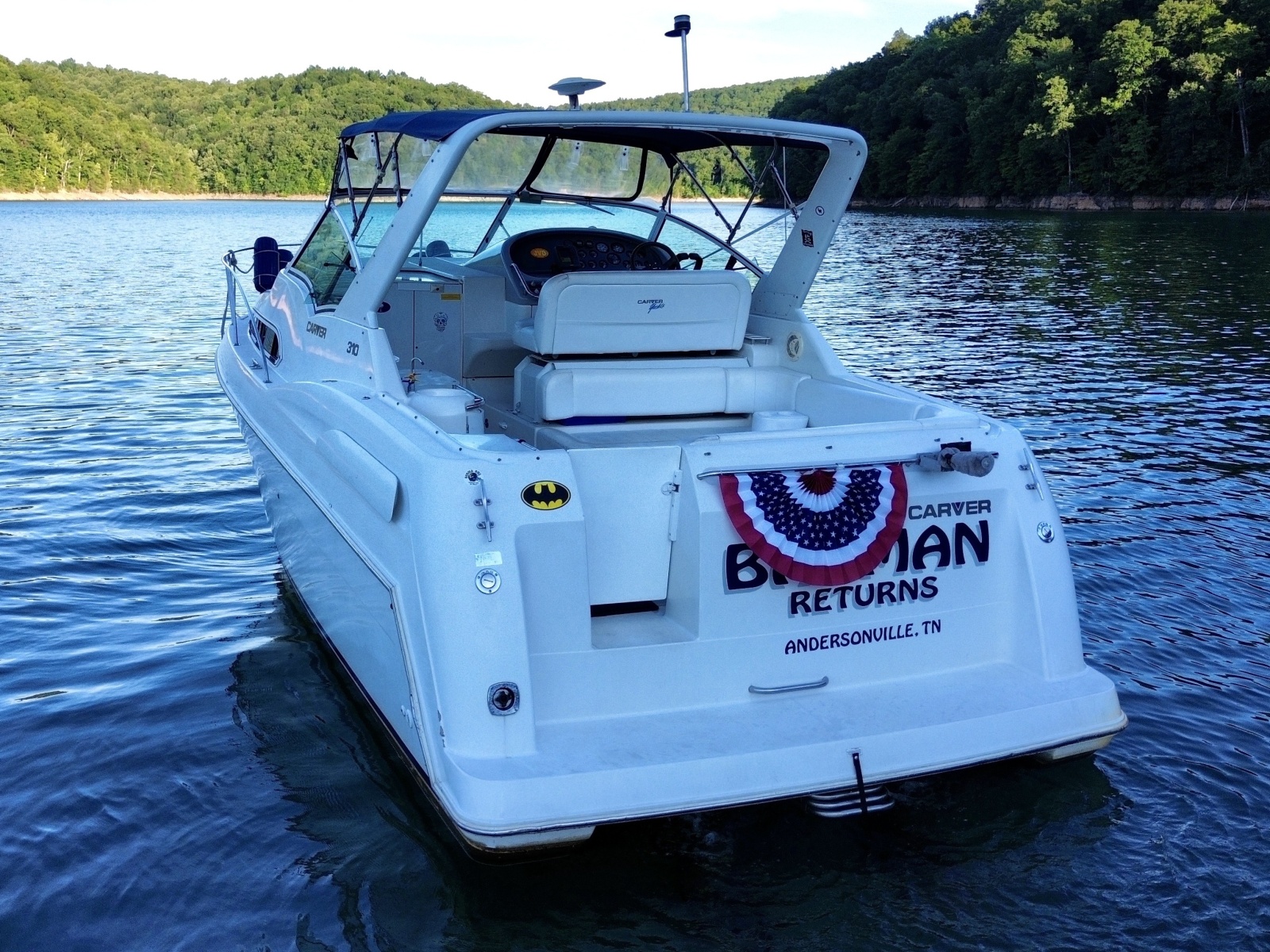 1996 Carver 310 Mid Cabin Express