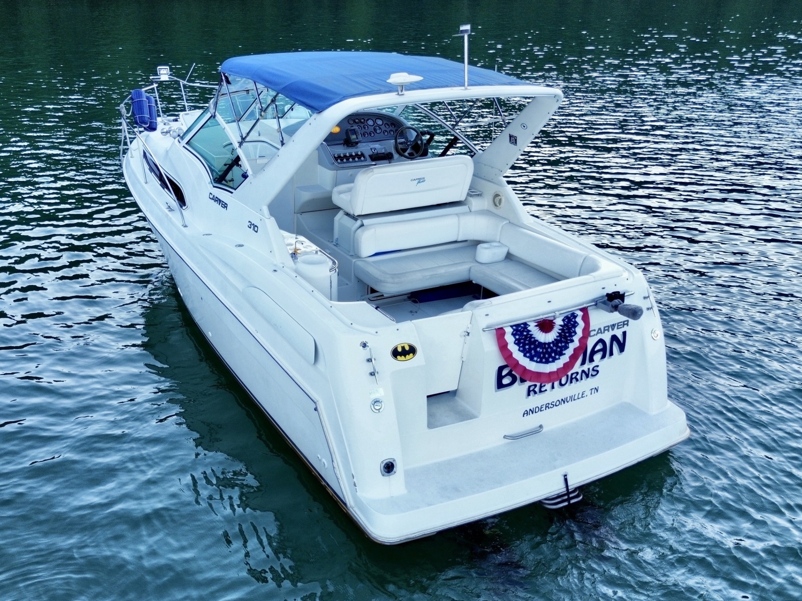 1996 Carver 310 Mid Cabin Express