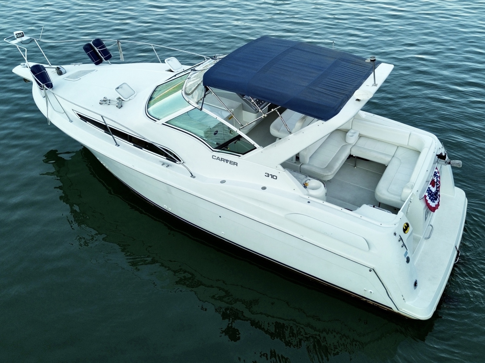 1996 Carver 310 Mid Cabin Express