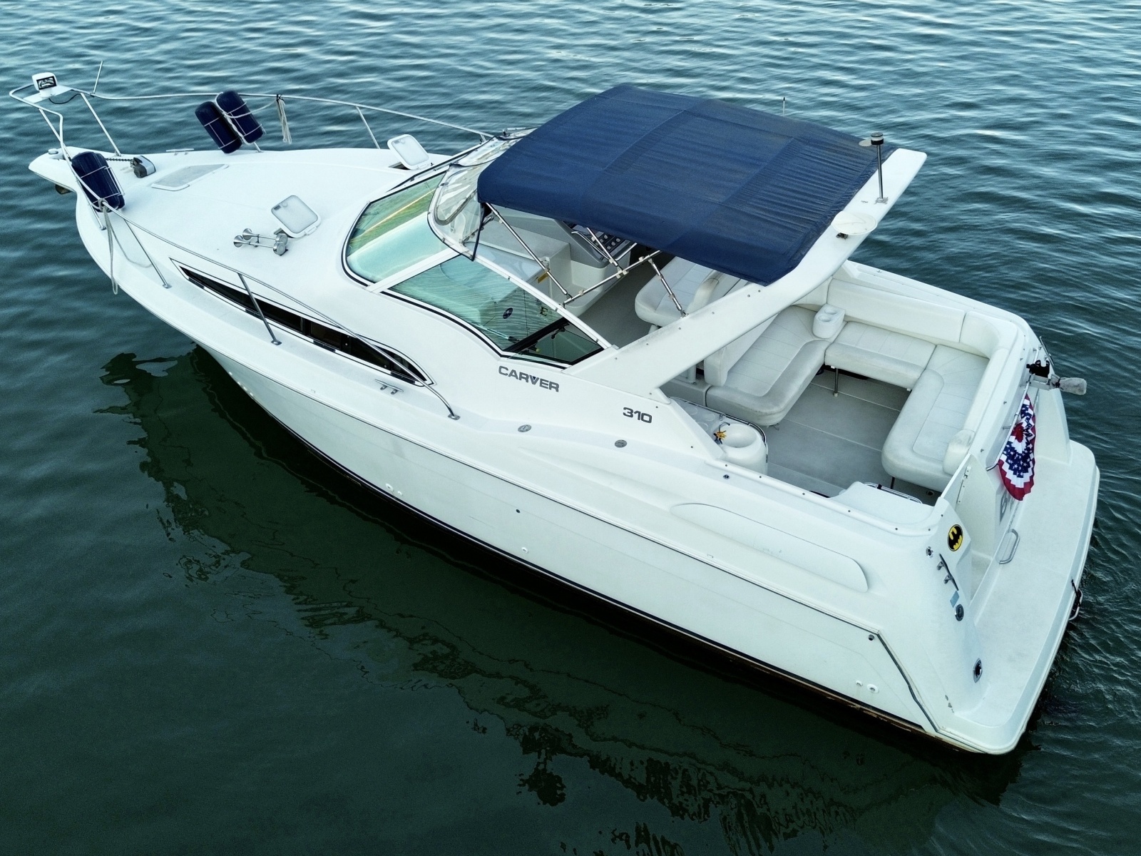 1996 Carver 310 Mid Cabin Express