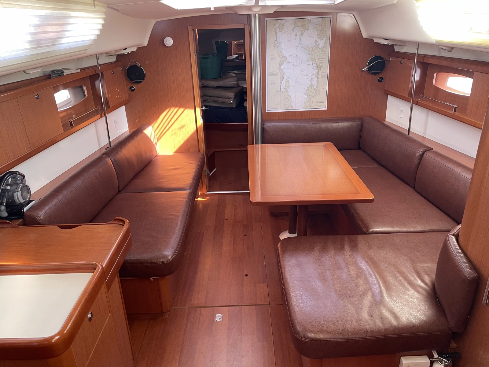 2010 Beneteau 