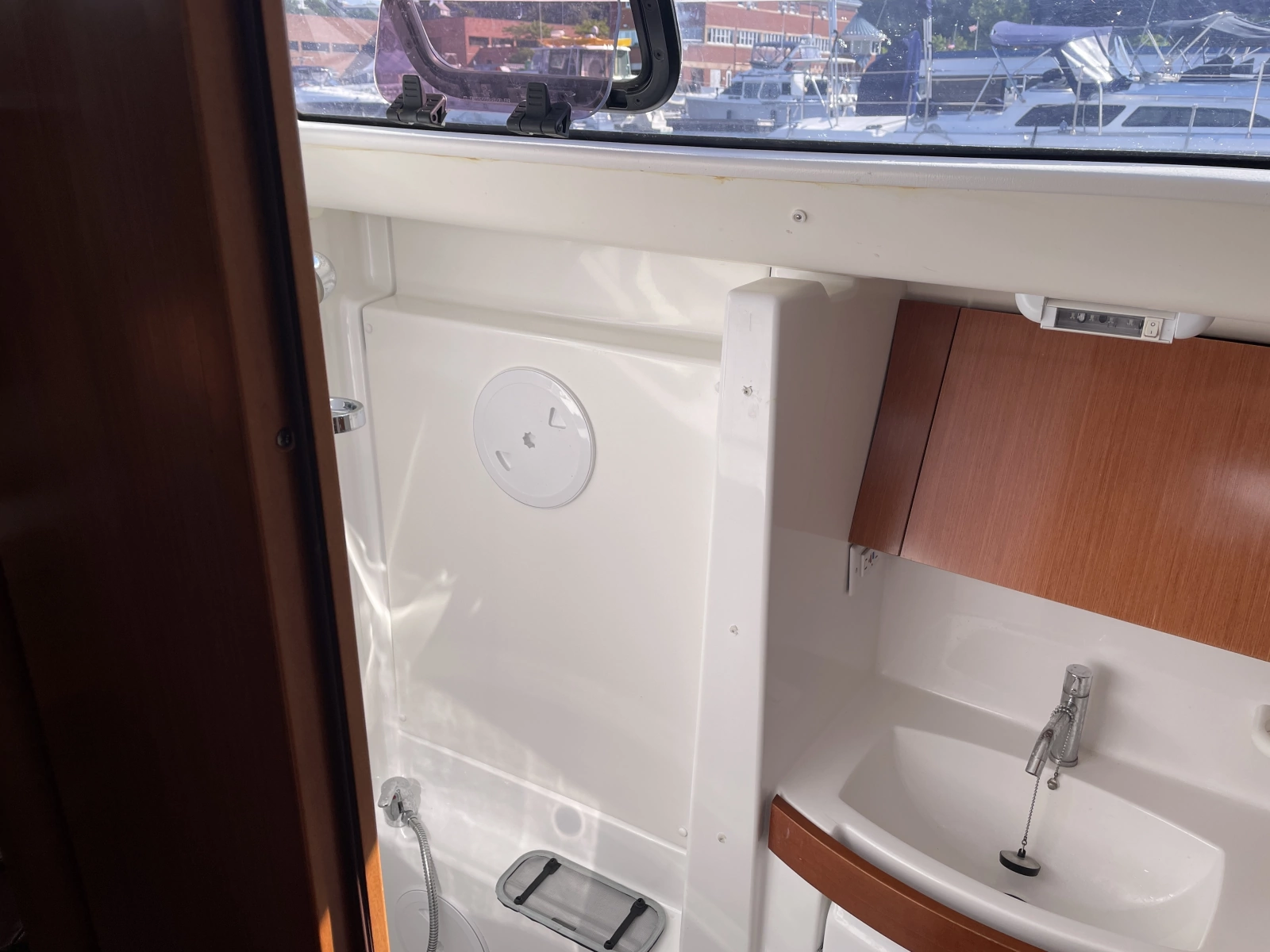2010 Beneteau 