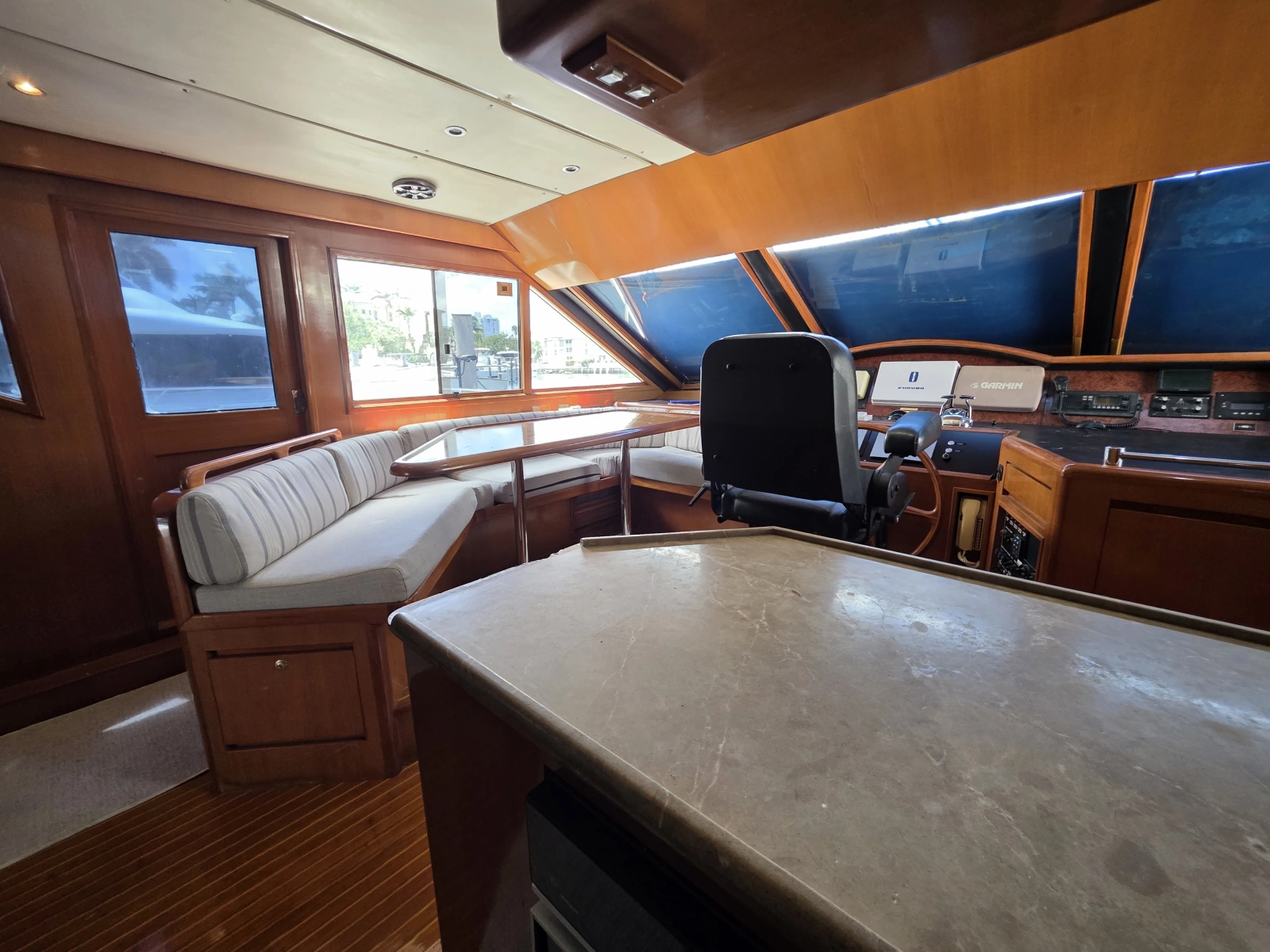 2000 Ocean Alexander 60 Trawler