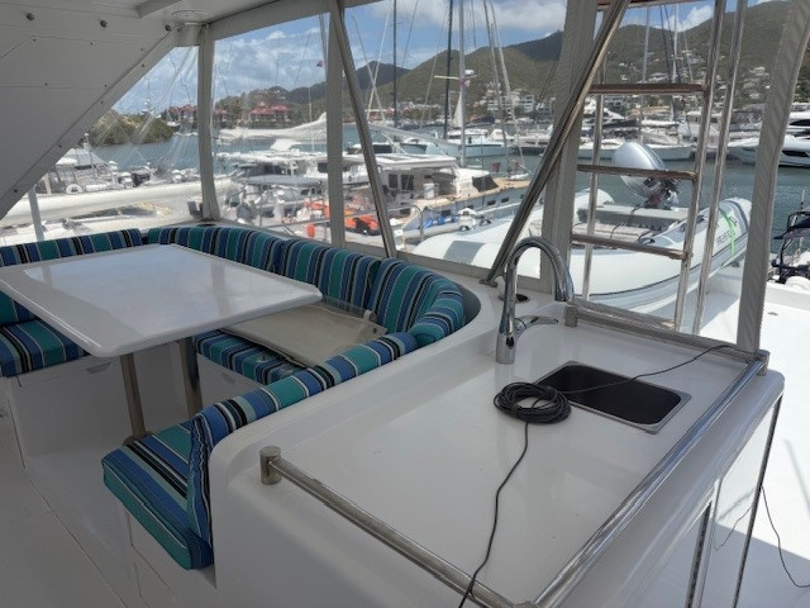 2000 Ocean Alexander 60 Trawler