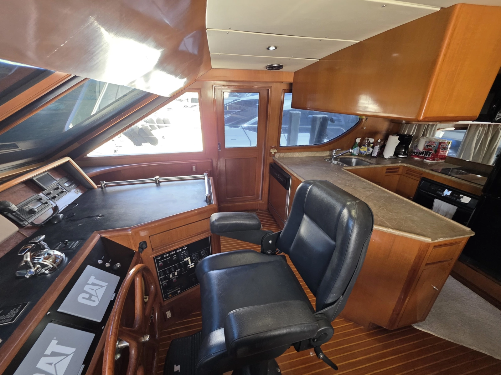 2000 Ocean Alexander 60 Trawler