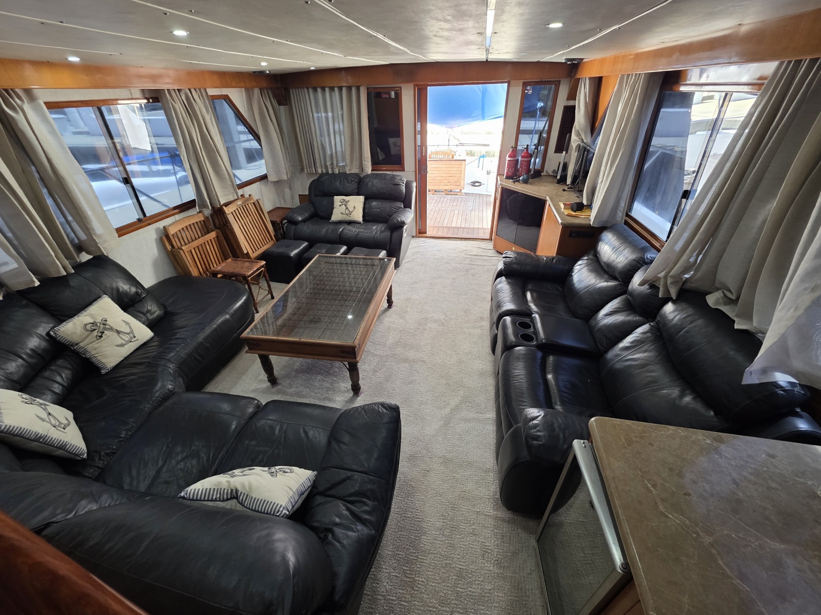 2000 Ocean Alexander 60 Trawler