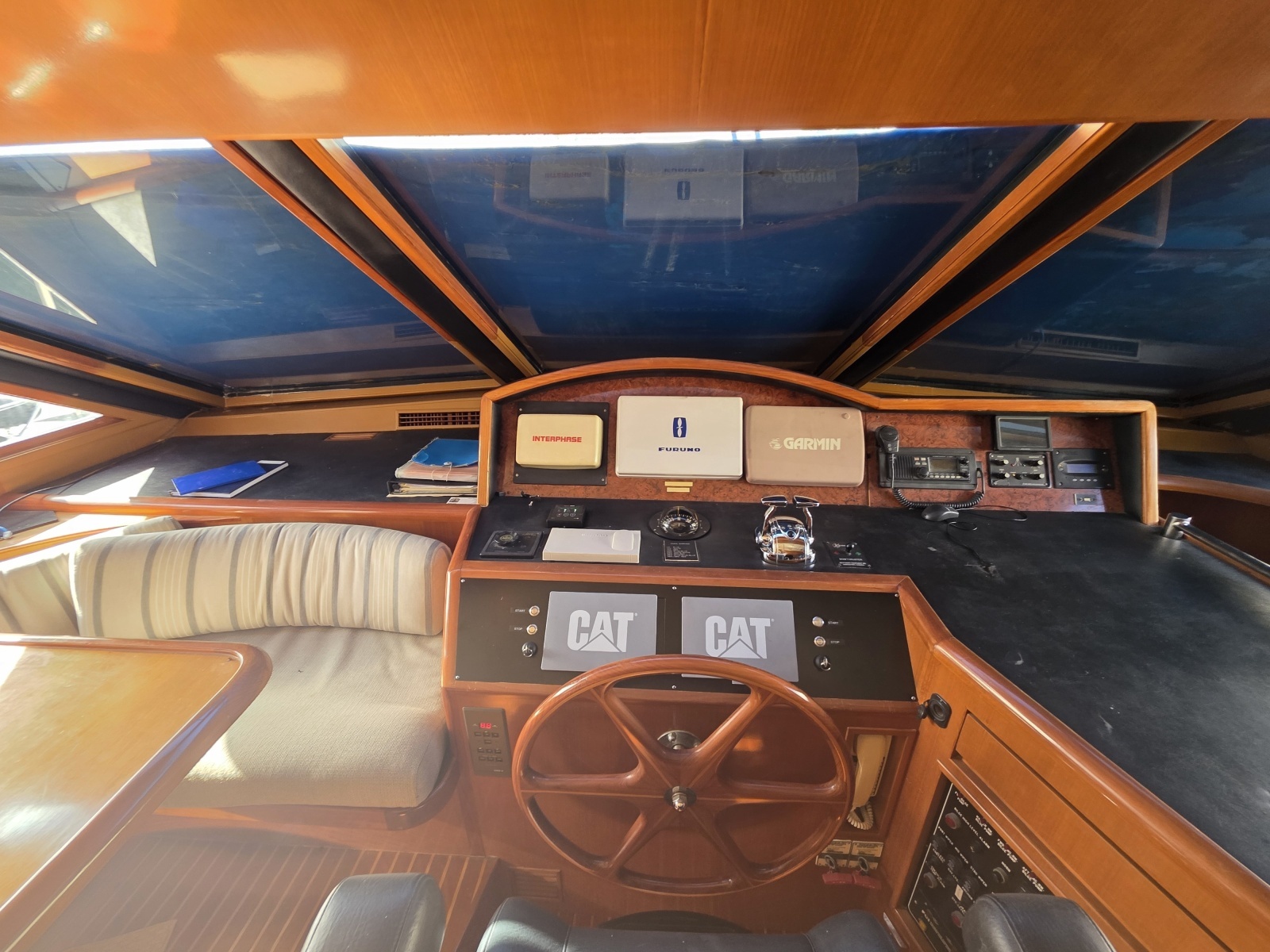2000 Ocean Alexander 60 Trawler