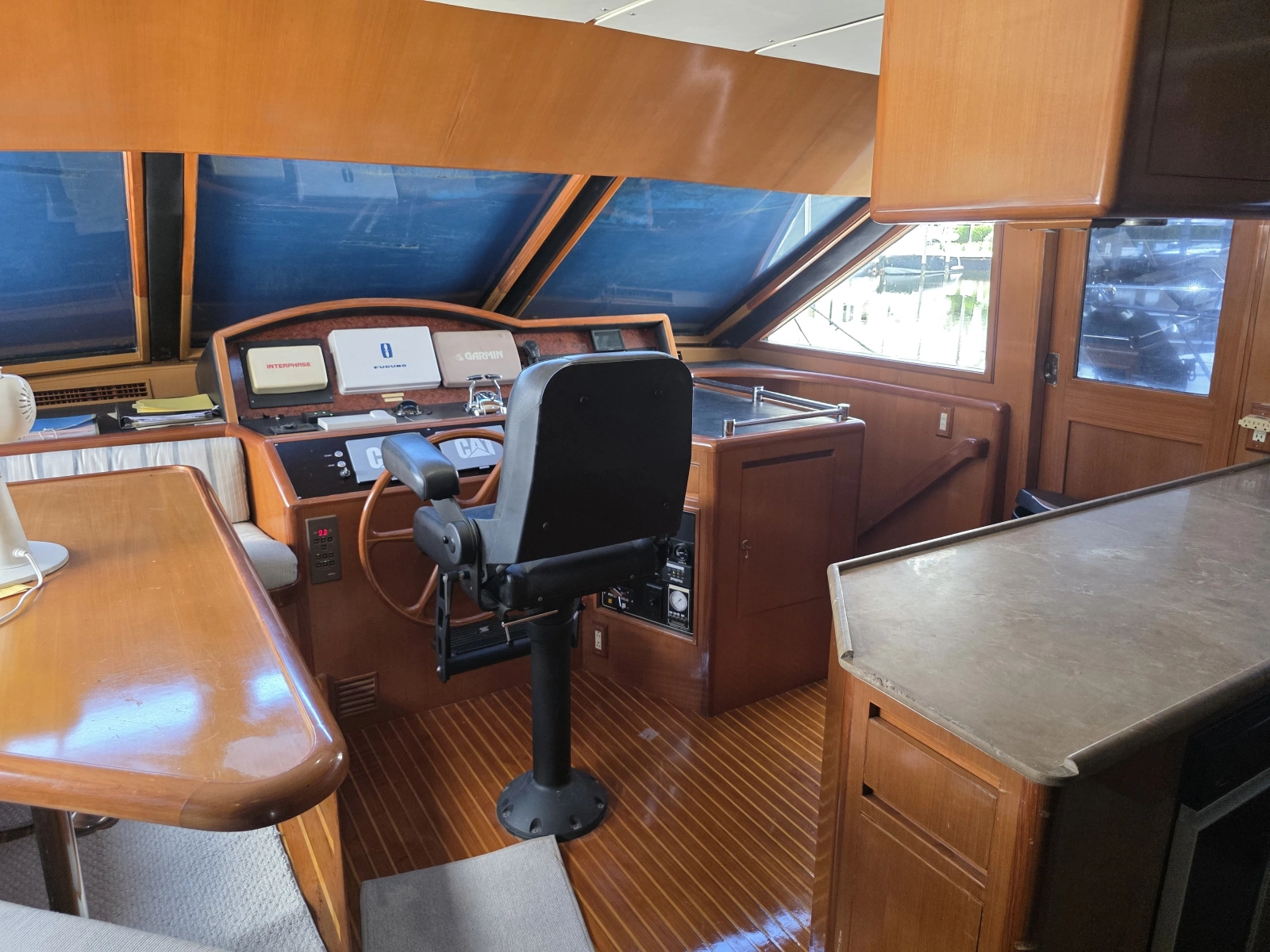 2000 Ocean Alexander 60 Trawler