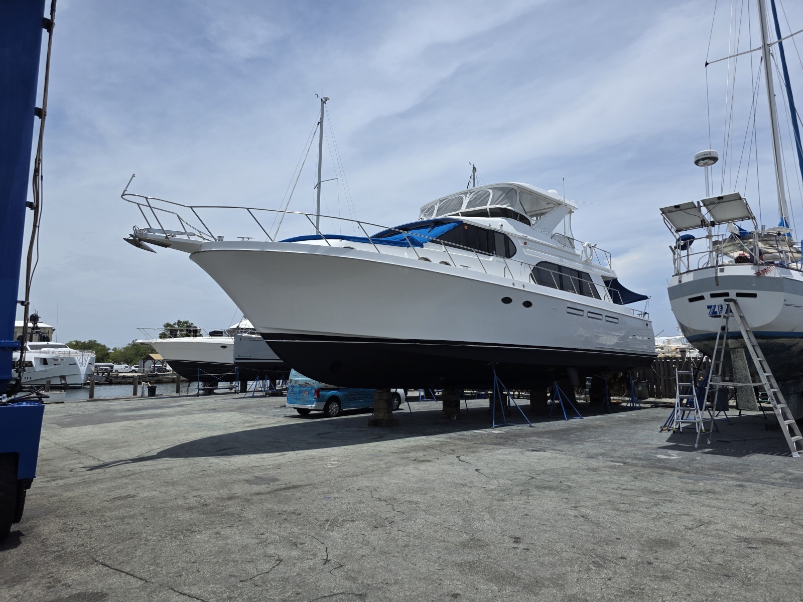 2000 Ocean Alexander 60 Trawler