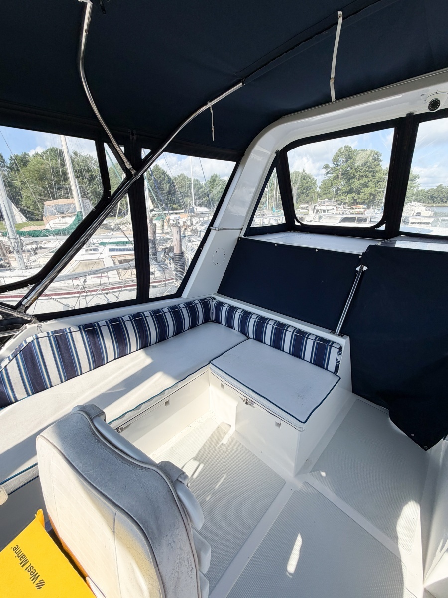 2006 Heritage East 36 Sundeck