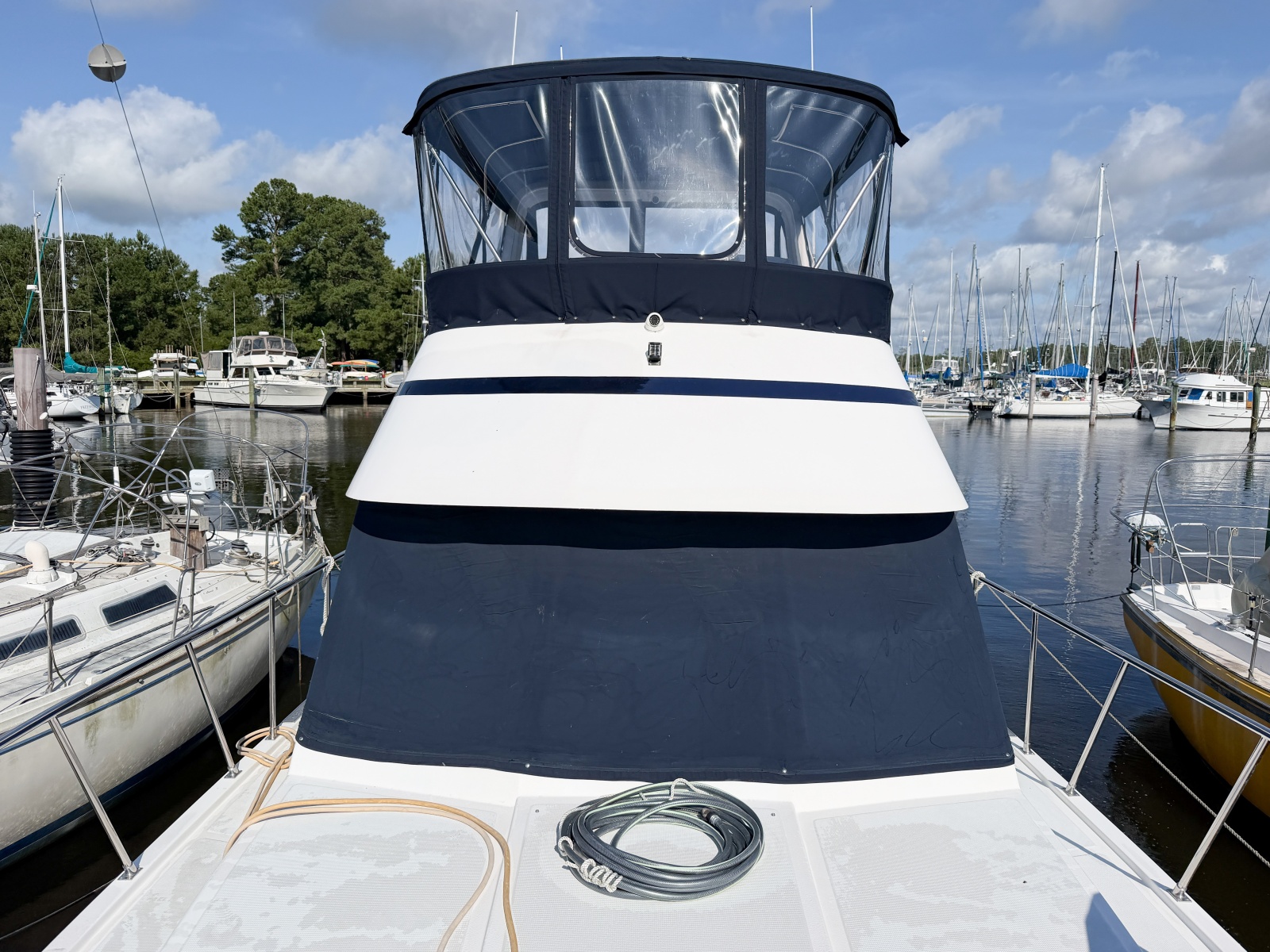 2006 Heritage East 36 Sundeck