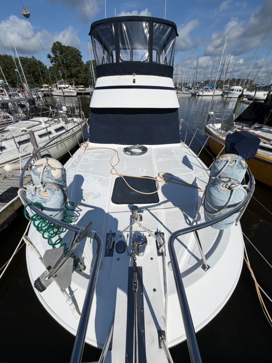 2006 Heritage East 36 Sundeck