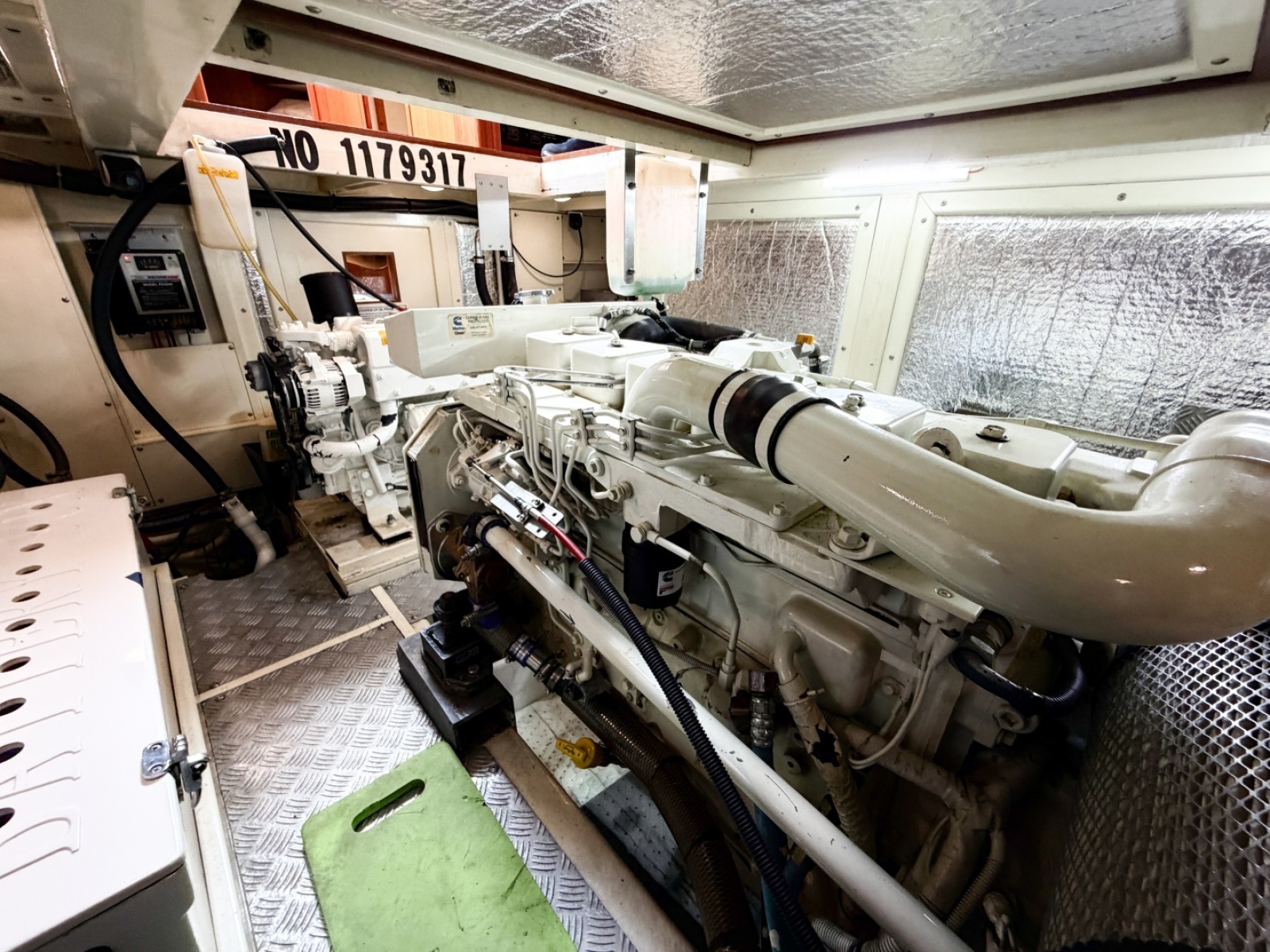 2006 Heritage East 36 Sundeck