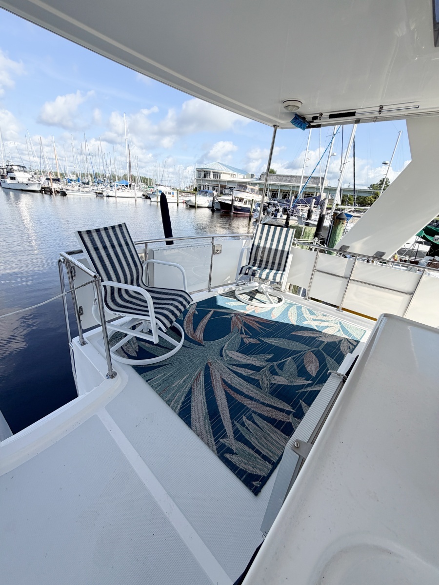 2006 Heritage East 36 Sundeck