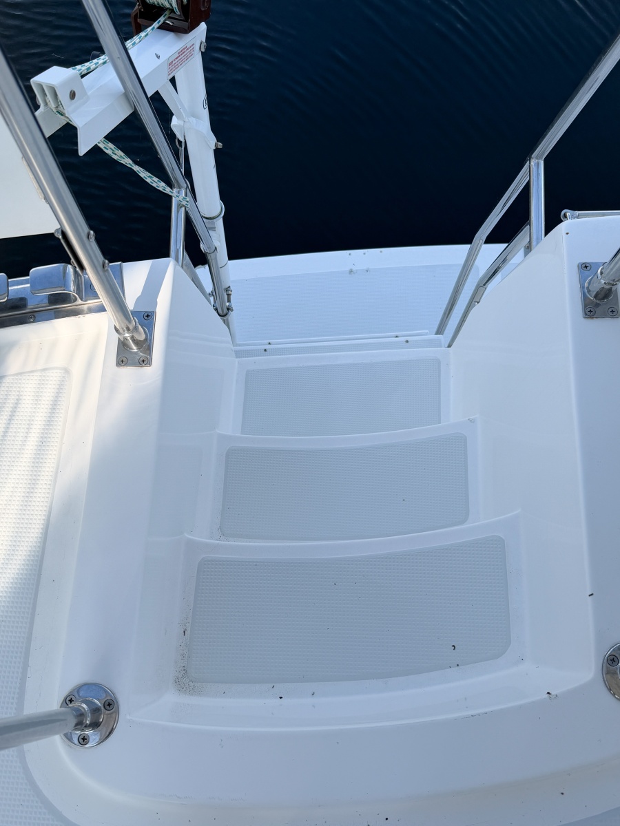 2006 Heritage East 36 Sundeck