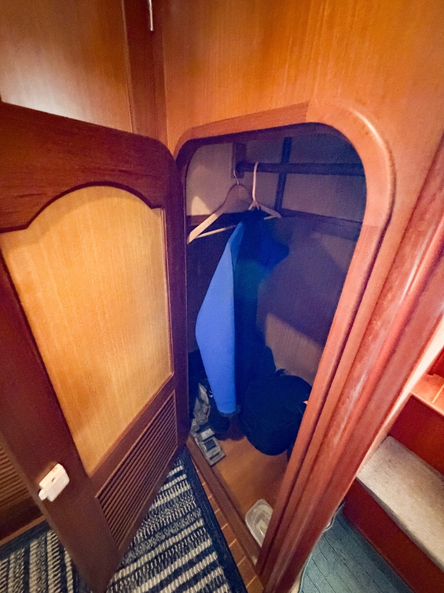 2006 Heritage East 36 Sundeck