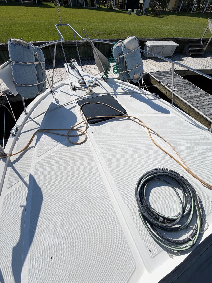 2006 Heritage East 36 Sundeck