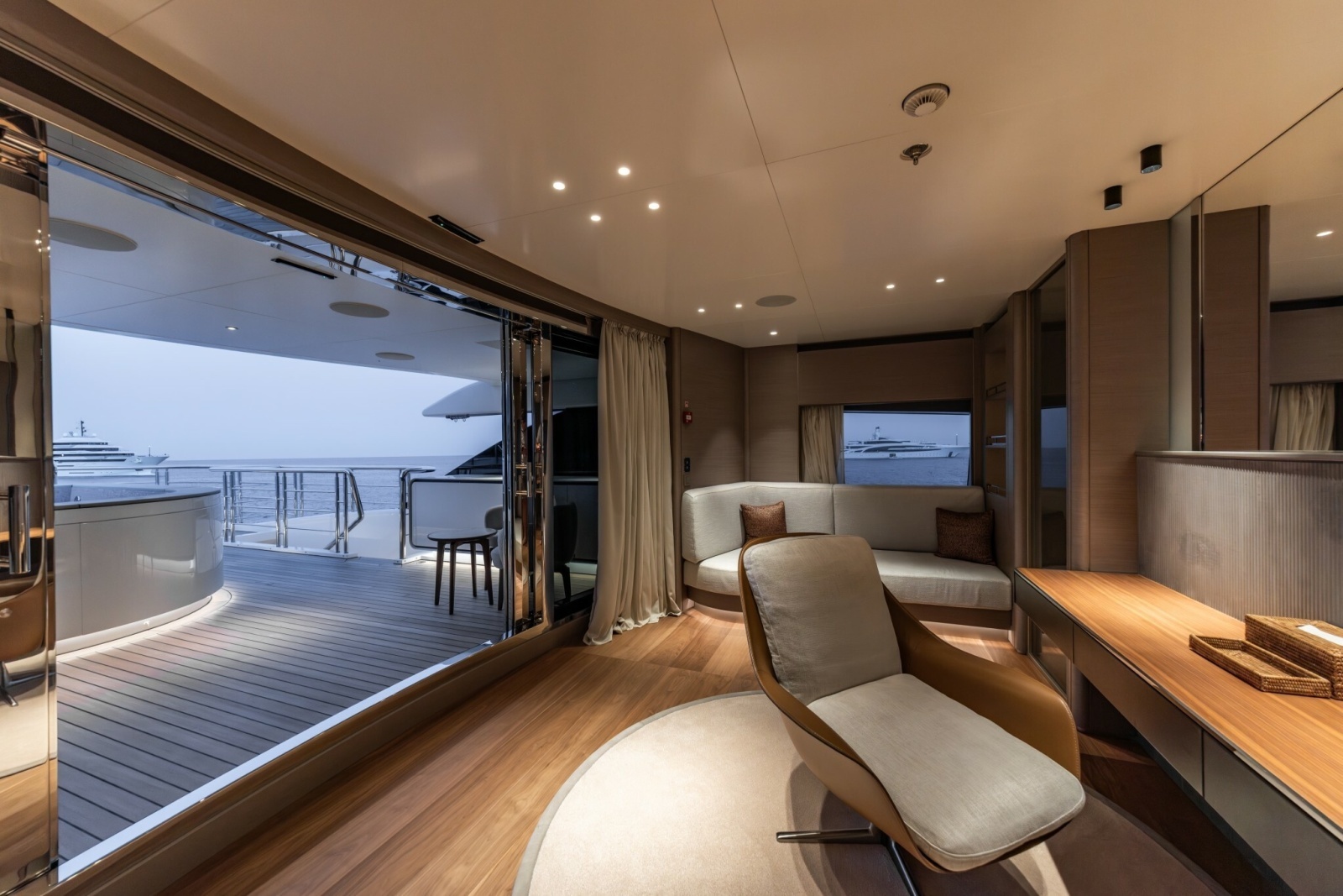 VIP Stateroom - Office
