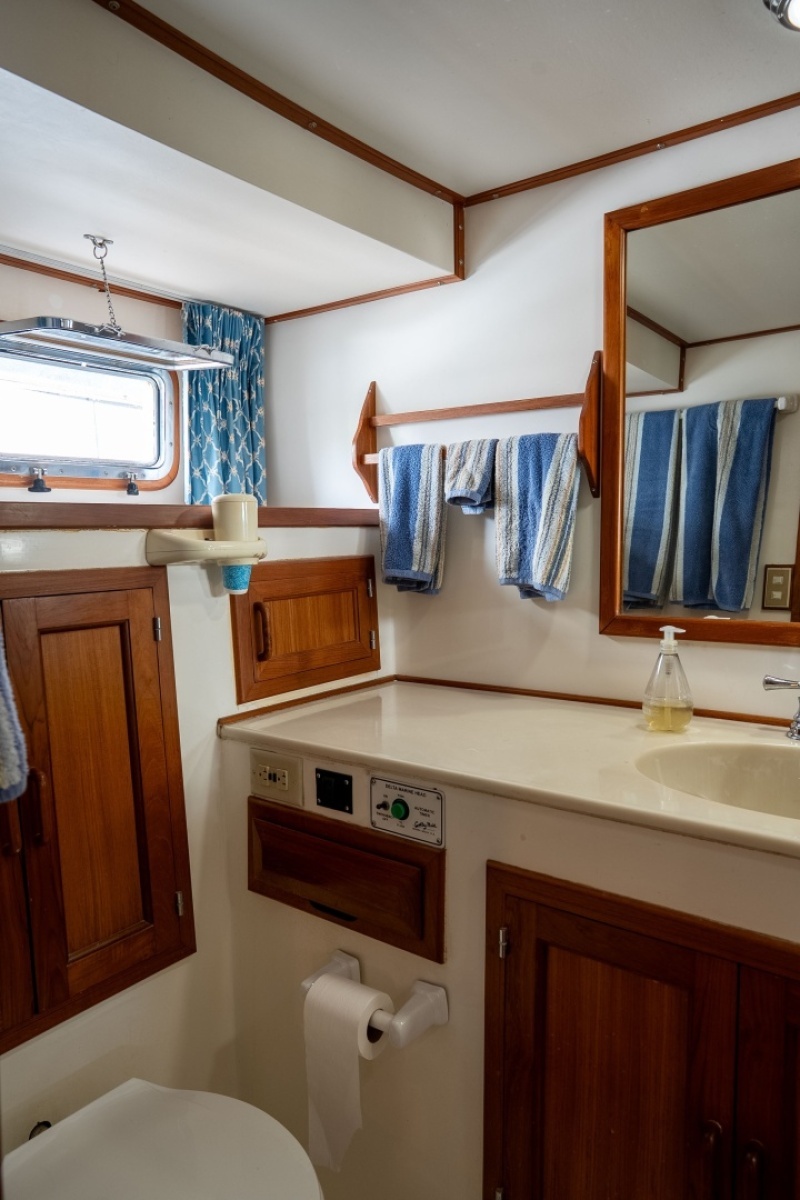 1988 DeFever 53 Performance Offshore Cruiser