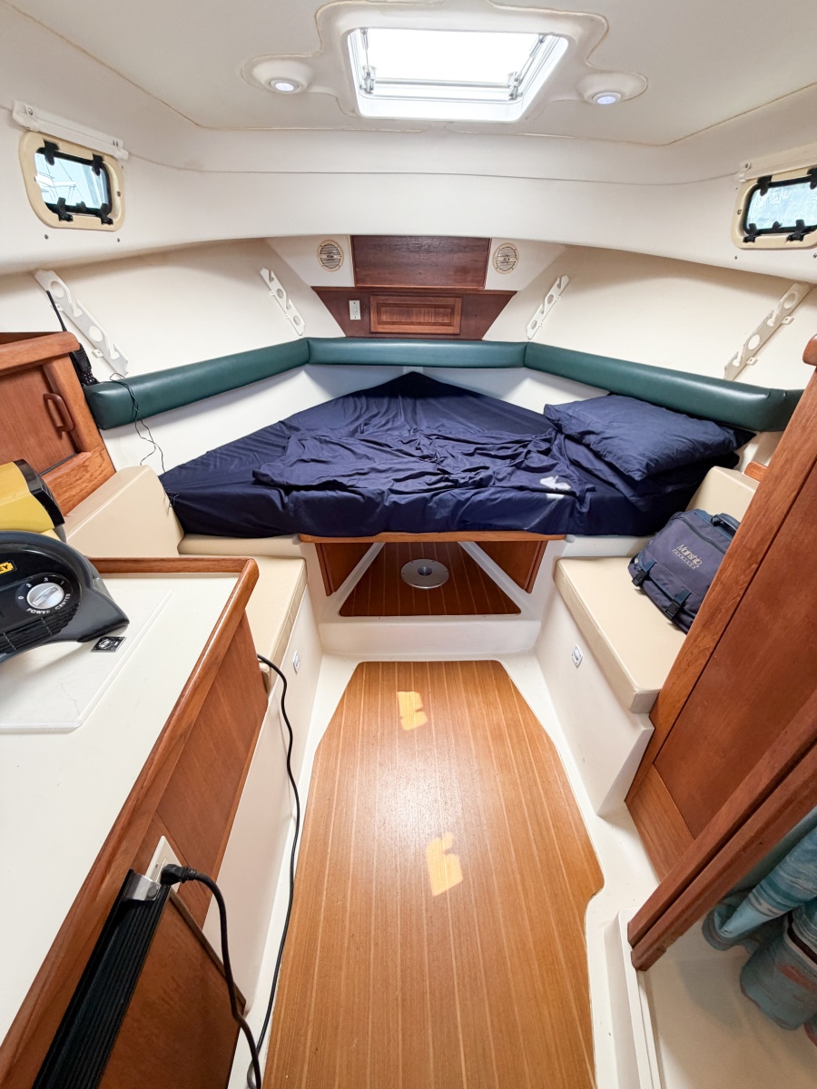 2000 Mainship Pilot 30