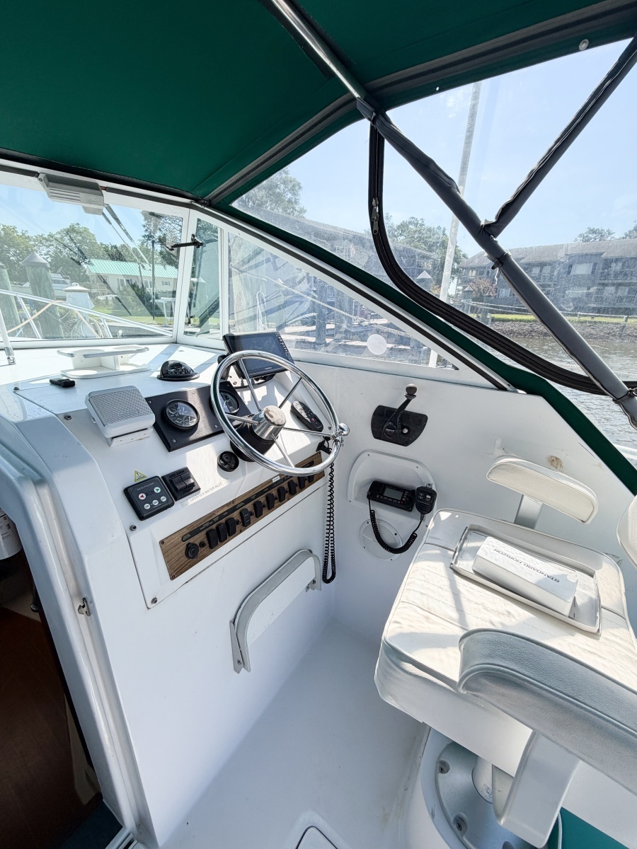 2000 Mainship Pilot 30