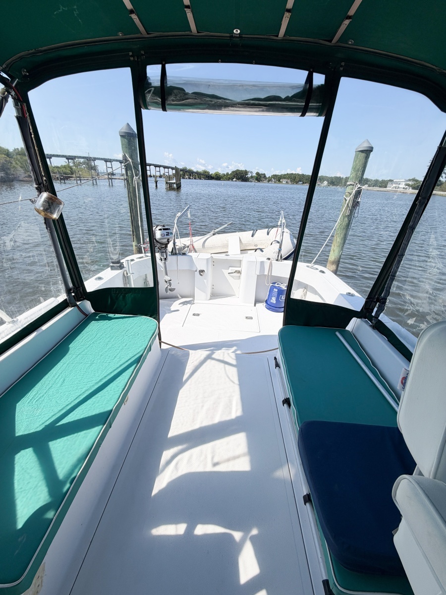 2000 Mainship Pilot 30