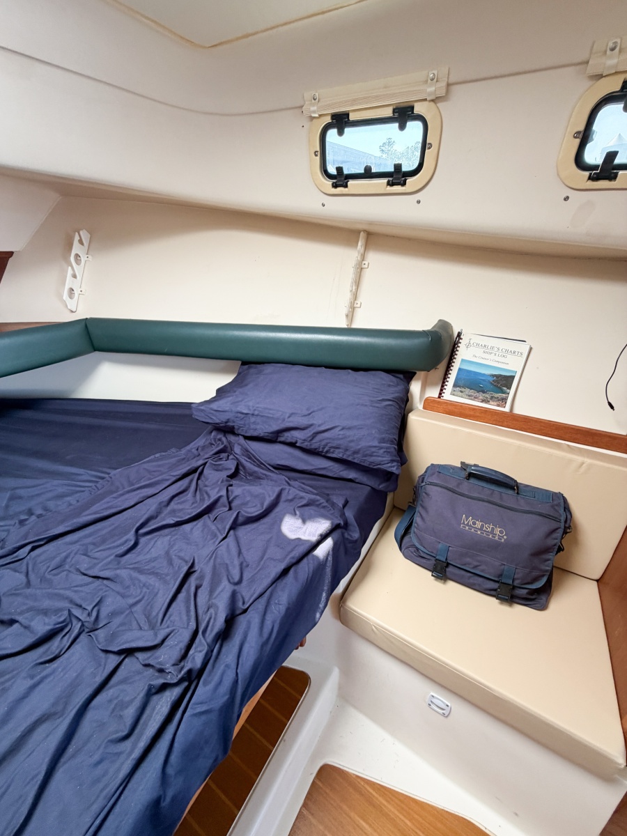 2000 Mainship Pilot 30