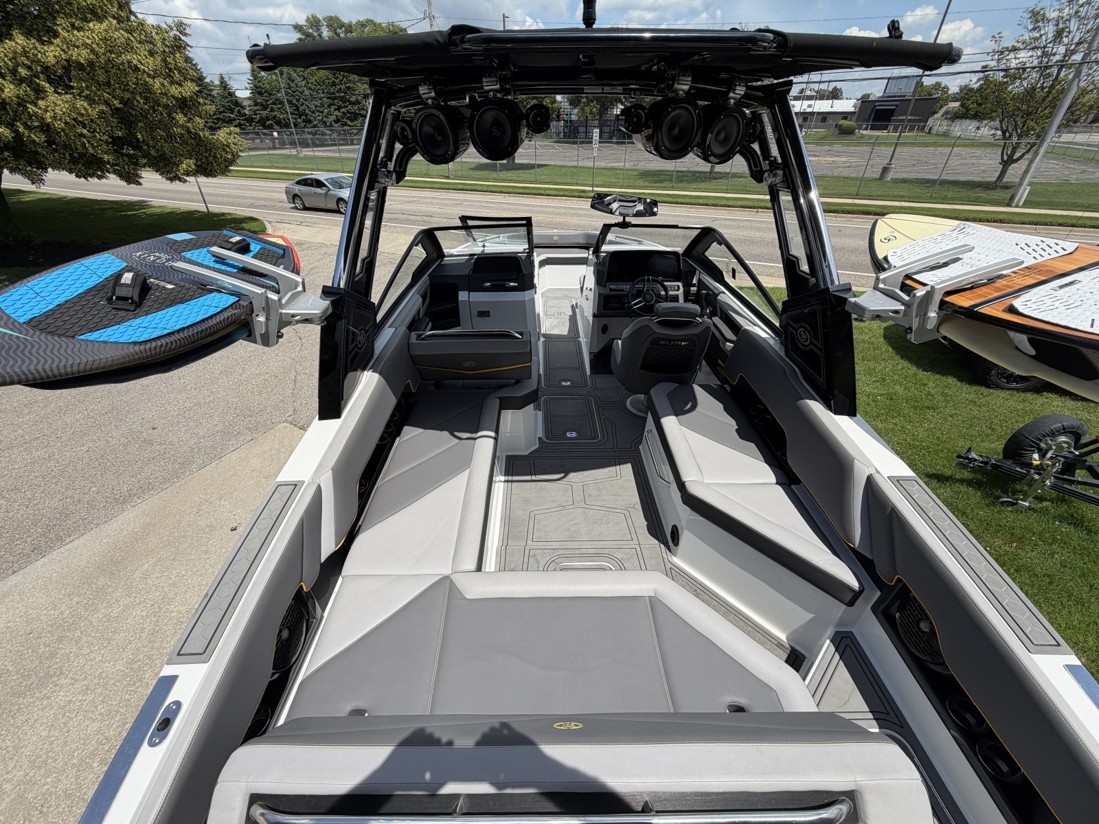 2021 Cobalt R8 Surf