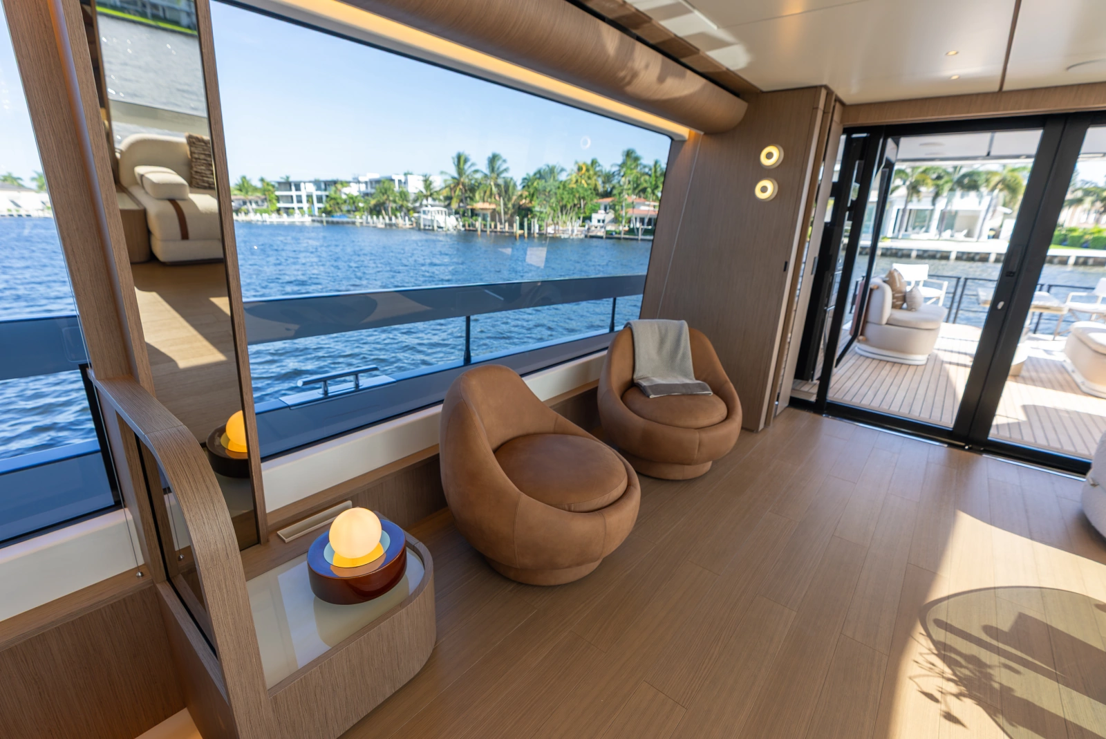 82ft Azimut Yacht For Sale